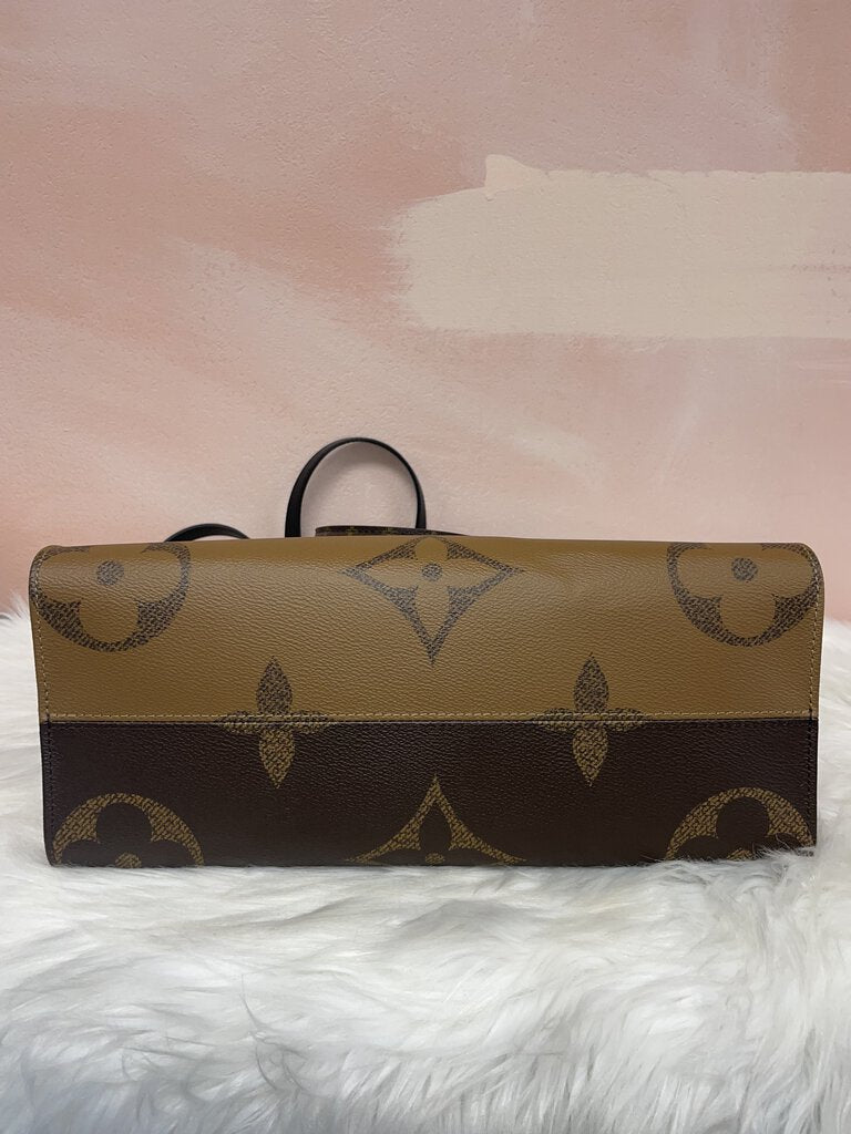 Louis Vuitton On the Go Tote MM