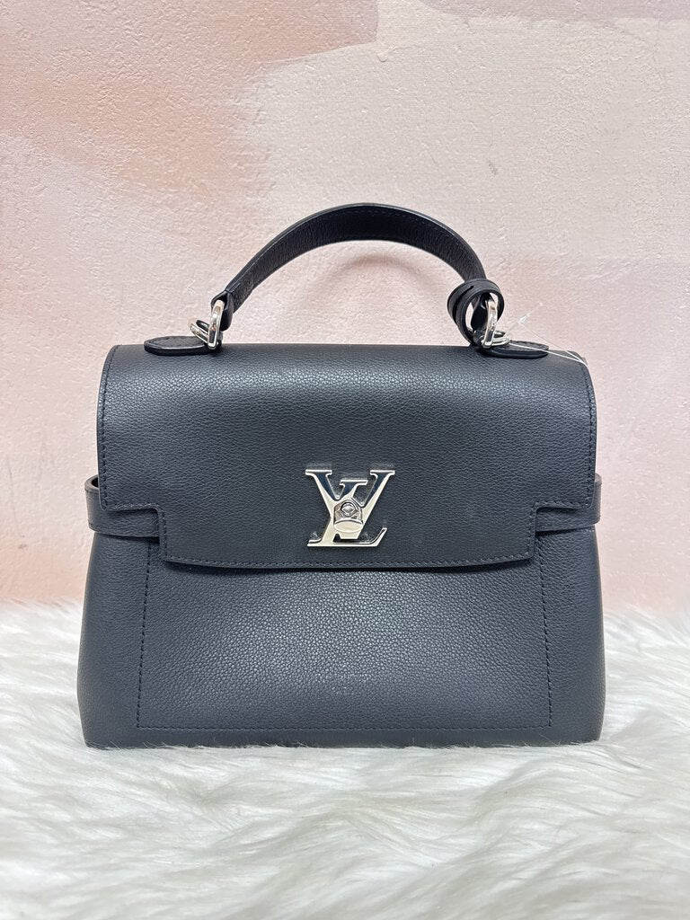 Louis Vuitton Black Leather Lockme Ever PM