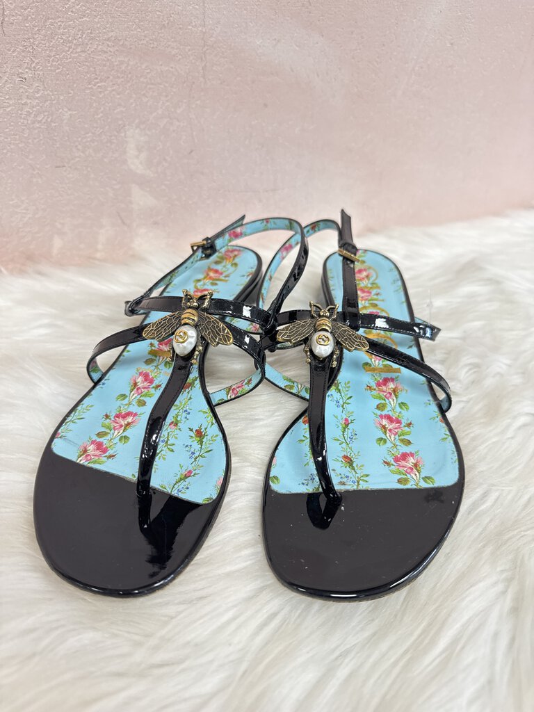 Gucci Black Patent Bee Thong Sandal