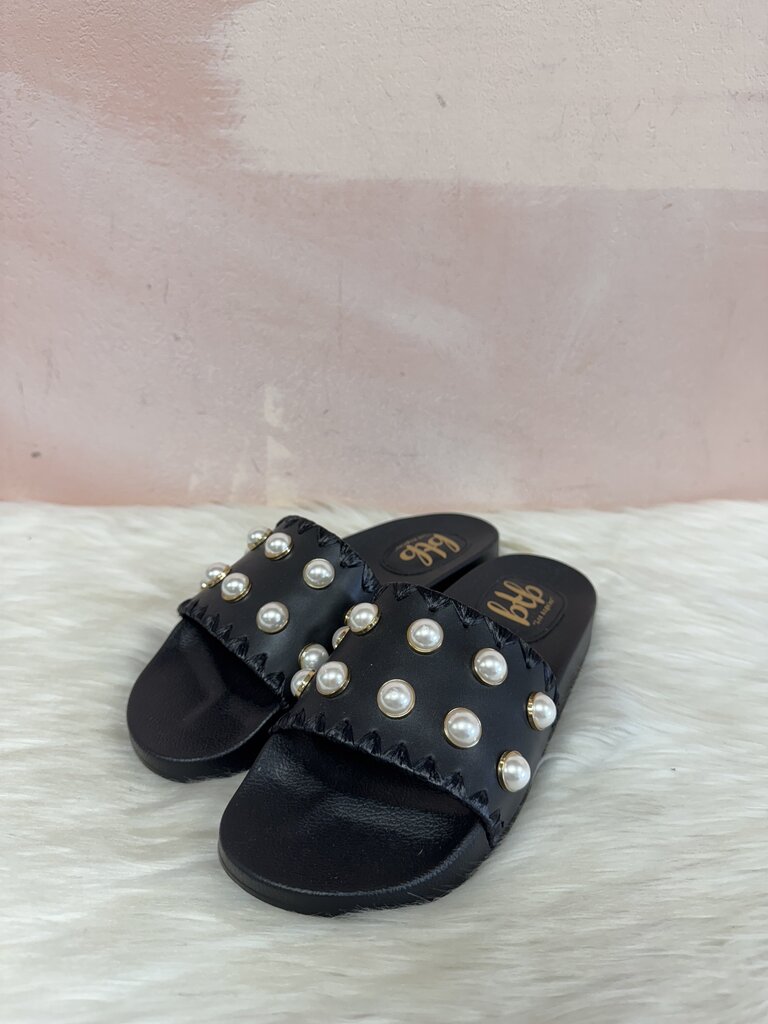 BTB Black and Pearl Slides