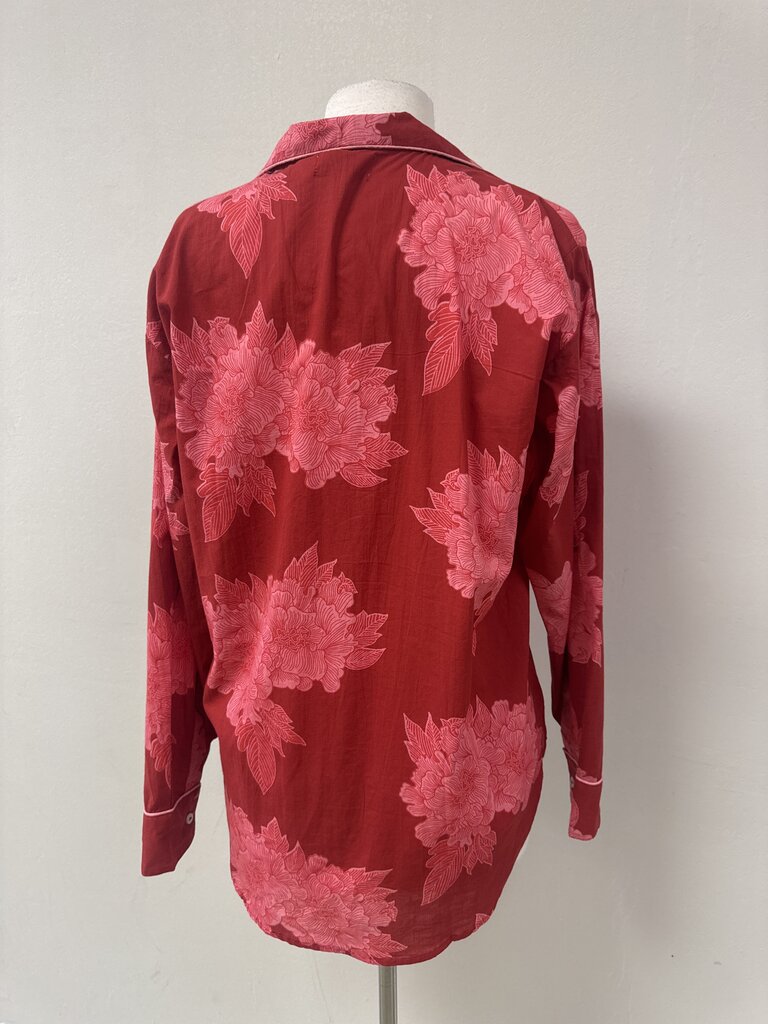 Mille Resort and Travel Red Iris Top NWT