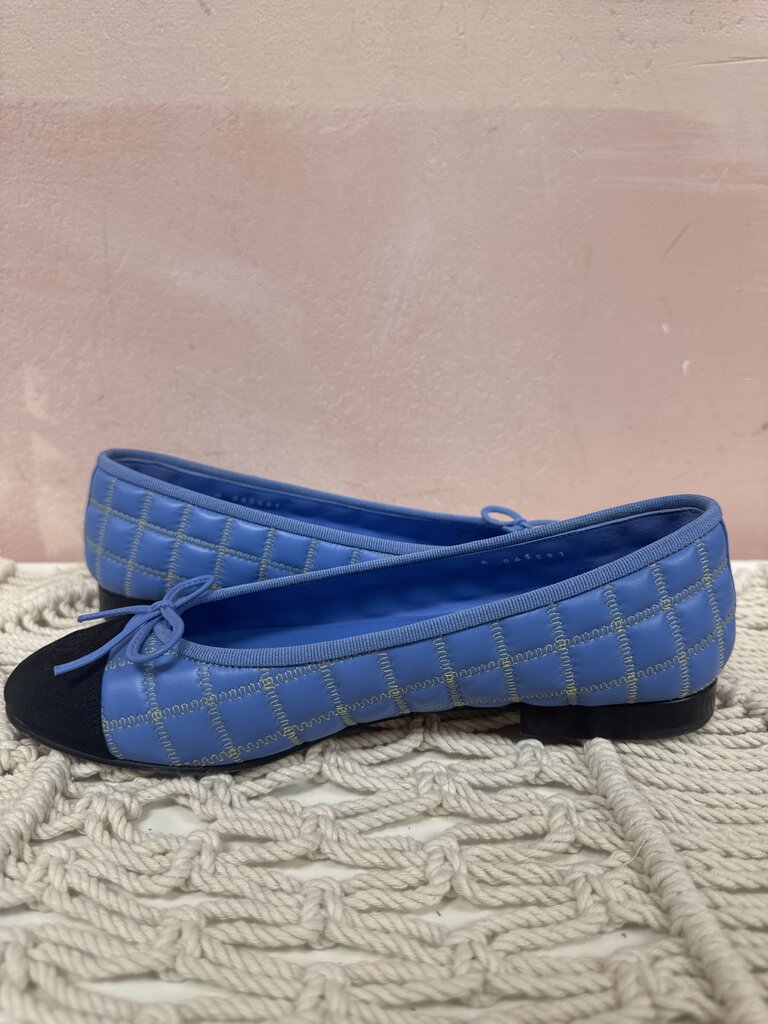 Chanel Blue Quilted Leather Interlocking CC Cap Toe Ballet Flat
