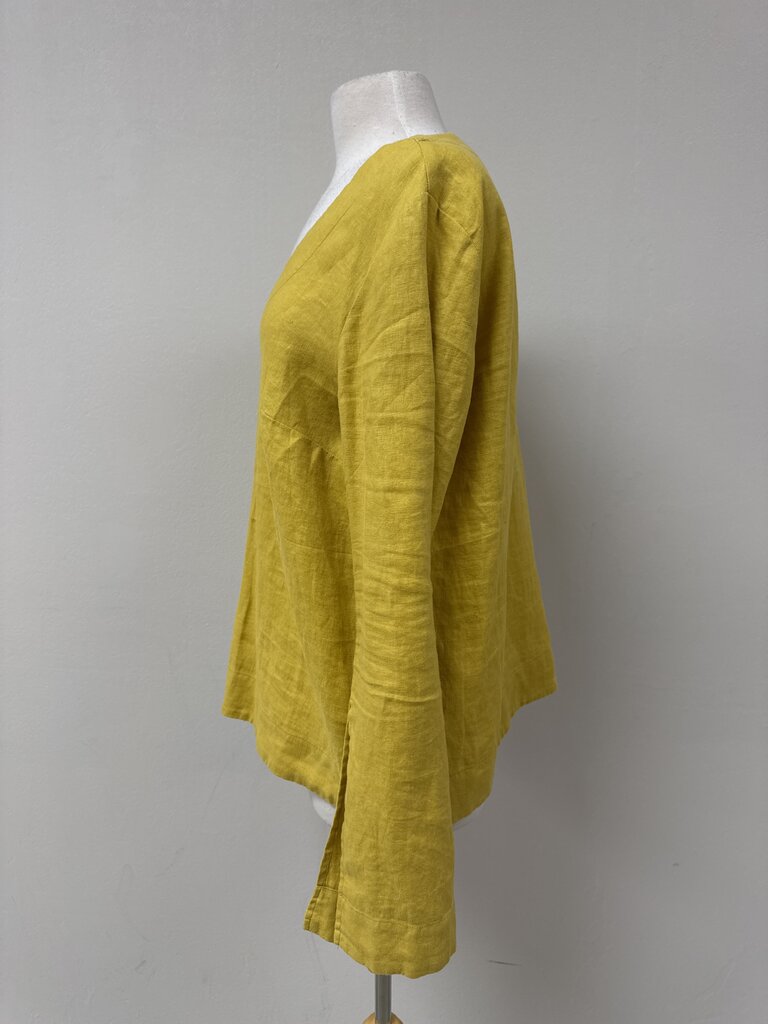 Venroy Golden Linen Top