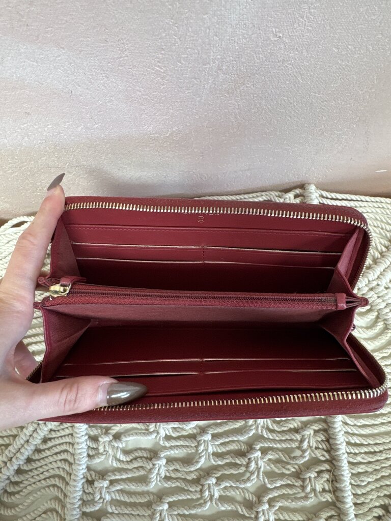 Chanel Filigree Interlocking CC Continental Wallet (As Is)