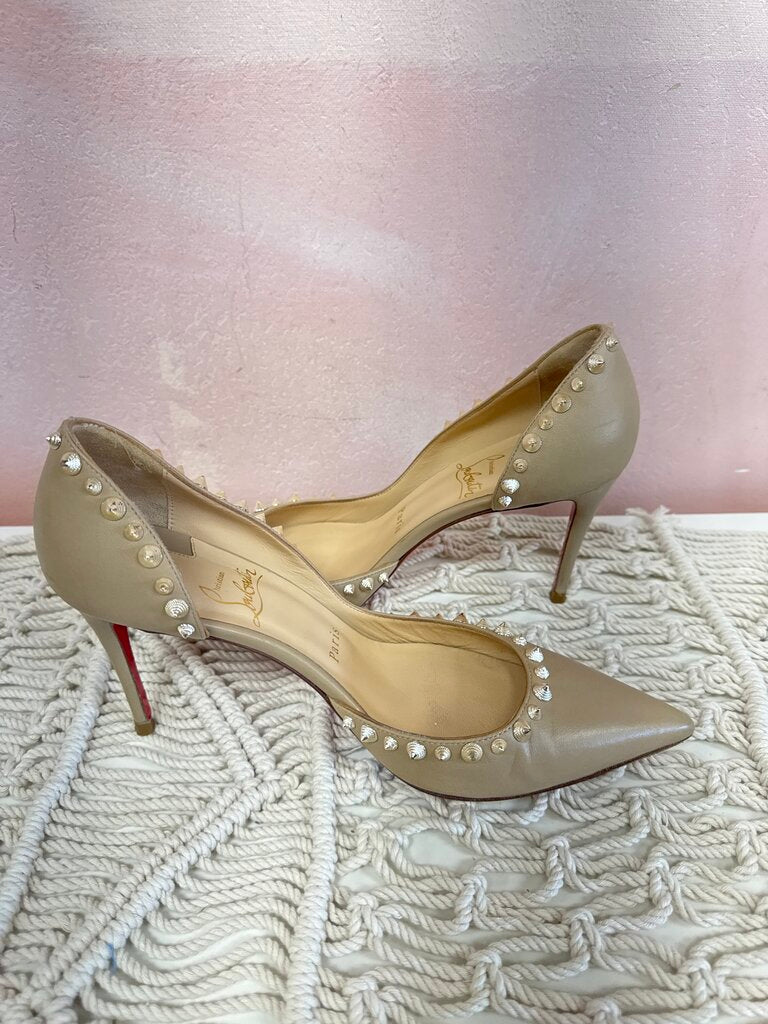 Louboutin Tan Studded Pump (As Is)