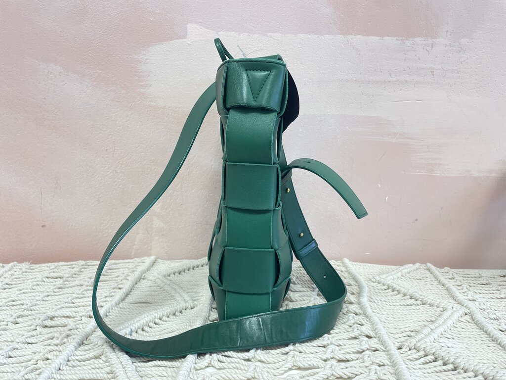 Bottega Green Intrecciato Cassette Crossbody *Dust Bag