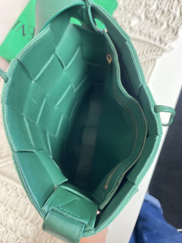 Bottega Green Intrecciato Cassette Crossbody *Dust Bag
