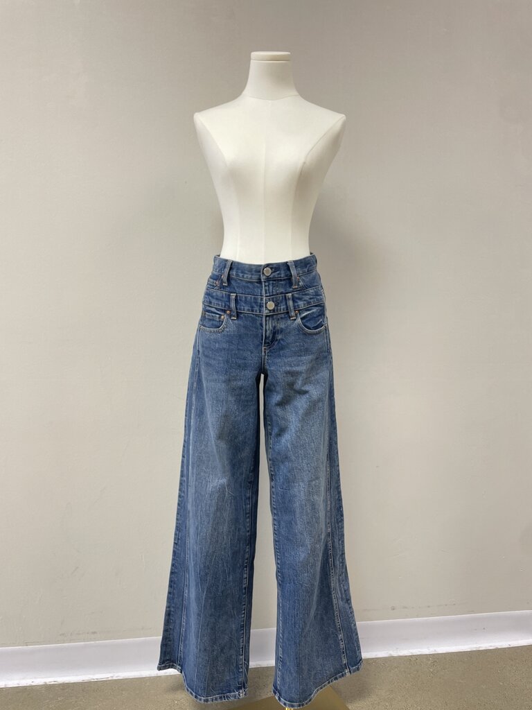 alice + olivia High Waisted Wide Leg Jean