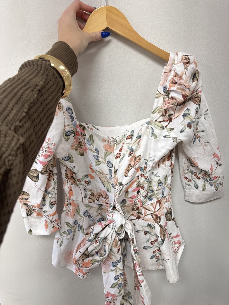 Cara Cara White Floral Puff Sleeve Linen Top