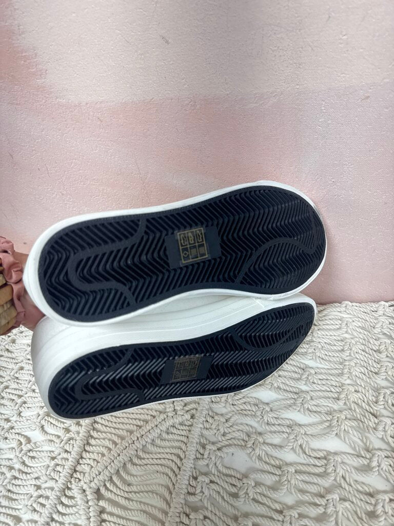 James Perse Canvas Sneaker NWT (In Store $325)