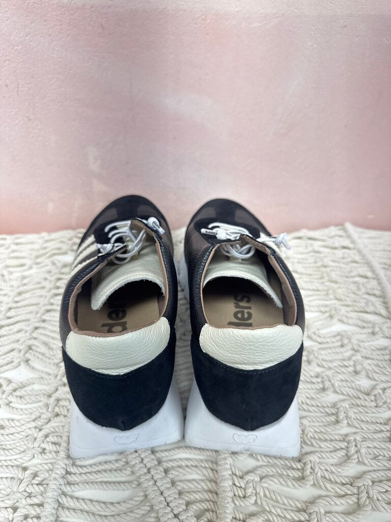 Wonders Sneakers