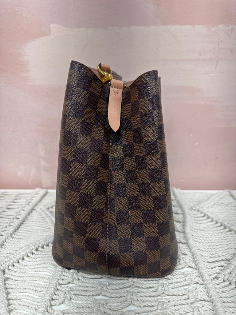 Louis Vuitton Ebene Damier NeoNoe Bucket Bag '19