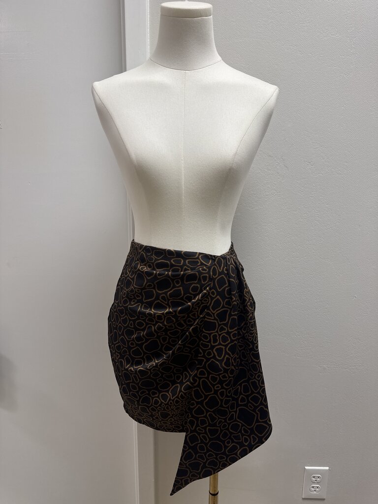 House of Harlow Black Print Mini Skirt