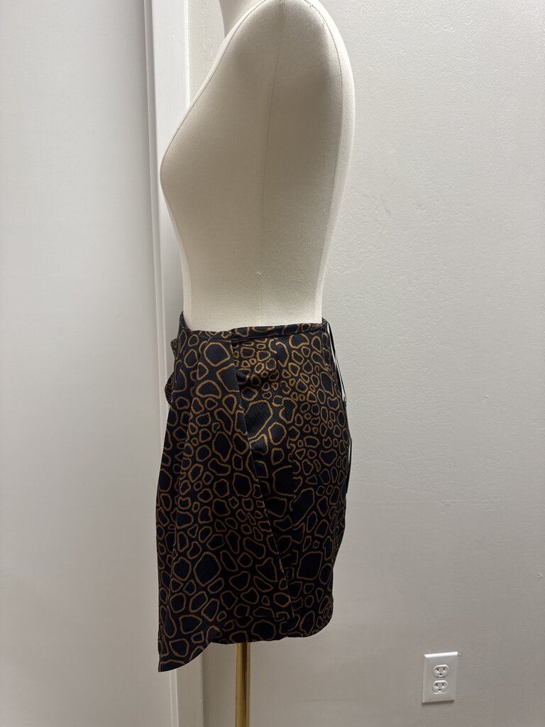 House of Harlow Black Print Mini Skirt