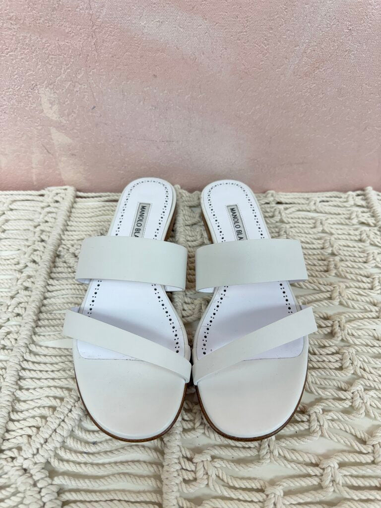 Manolo White Leather Sandal