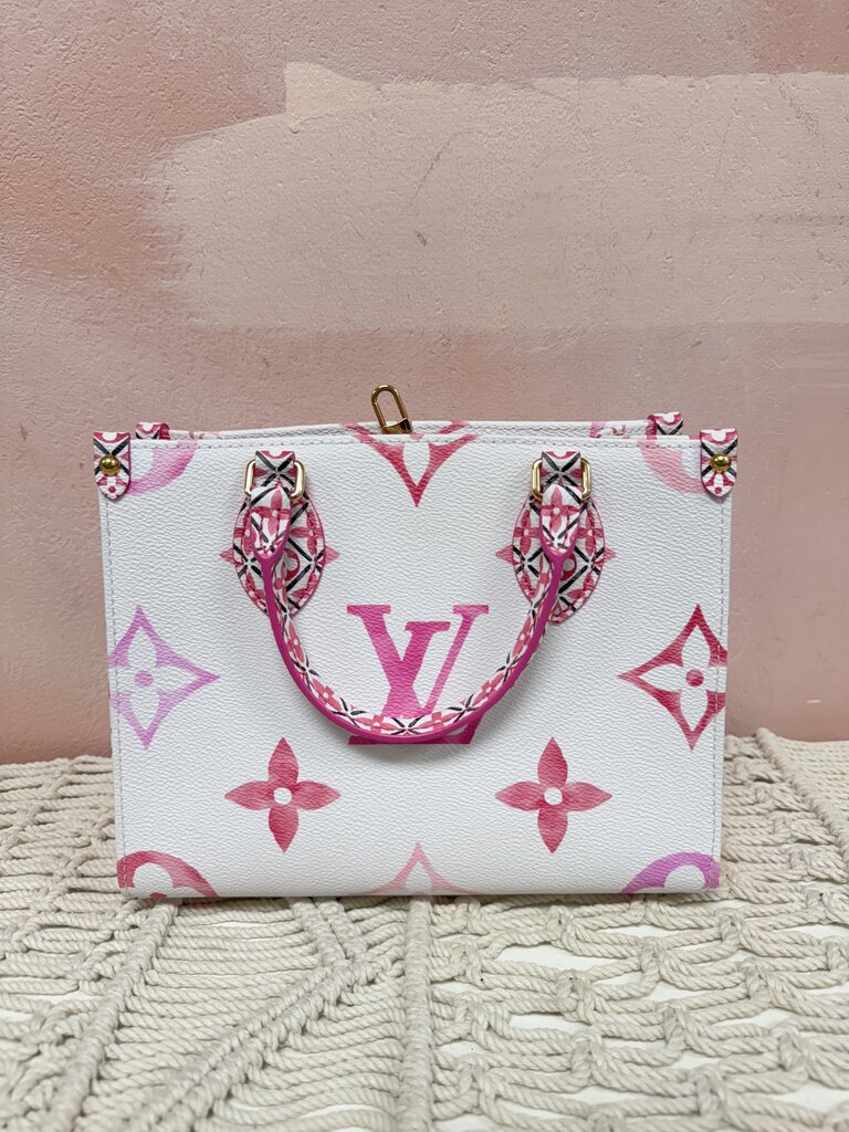 Louis Vuitton Monogram By the Pool OnTheGo