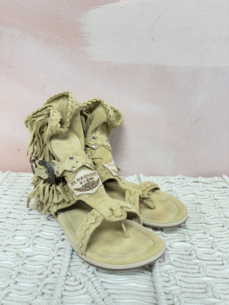 El Vaquero Beige Suede Apache Sandals