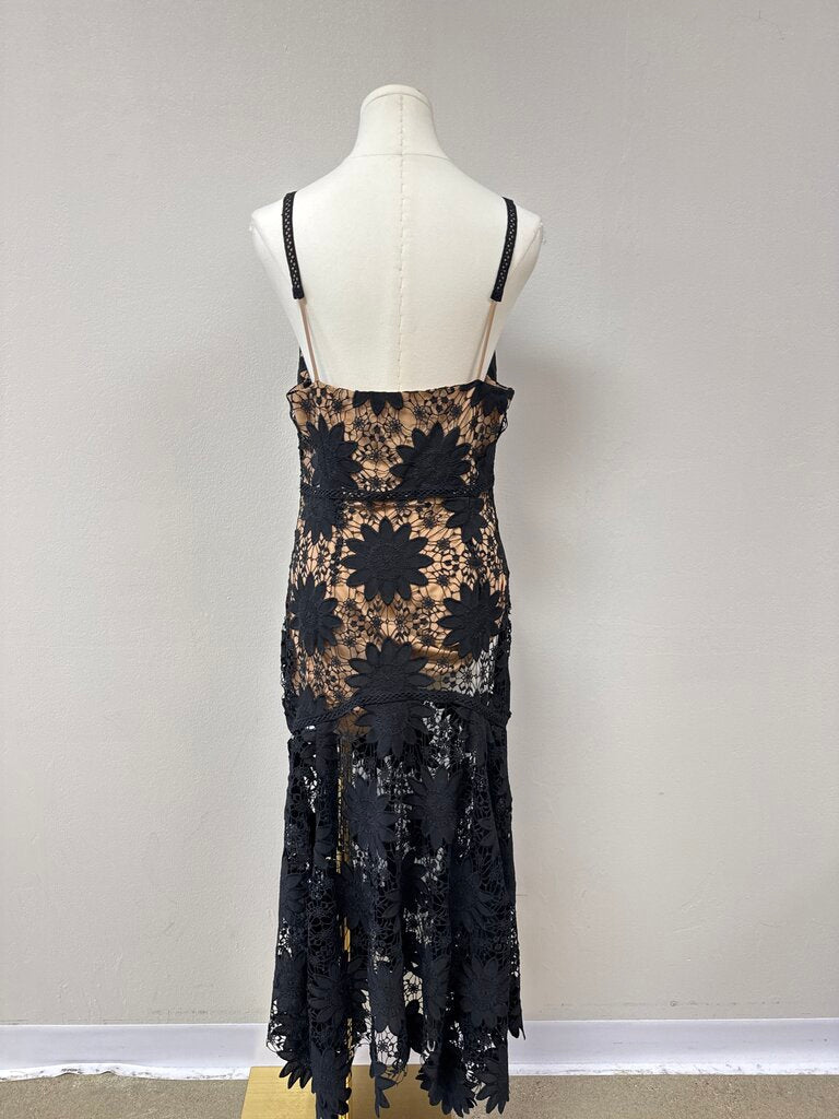 Elliatt Black Lace Maxi Dress