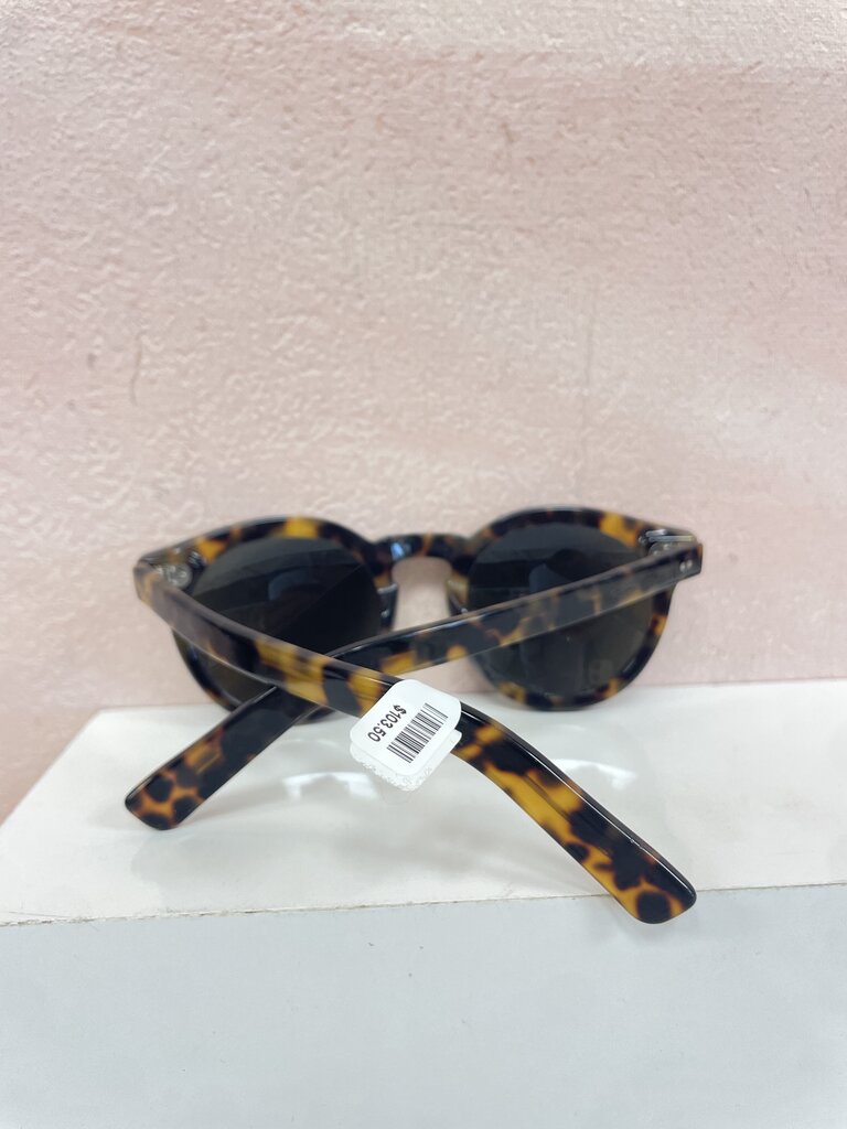 Illesteva Tortoise Frame Sunglasses