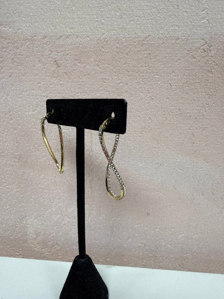 14k Diamond (Faux) Twist Hoop Earring