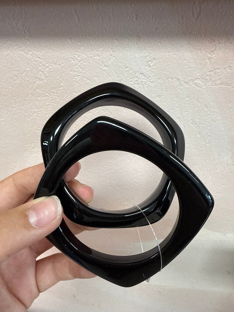 Resin Black Bangle Set