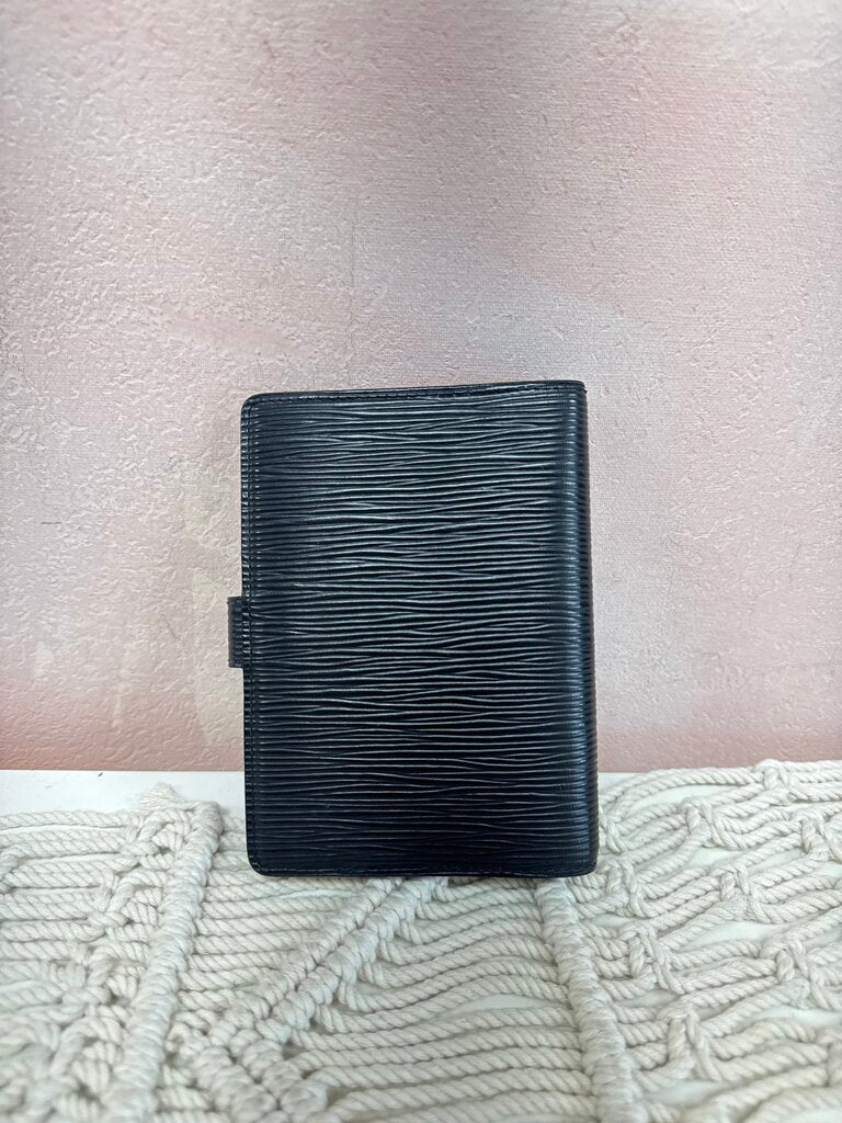 Louis Vuitton Black Epi Small Agenda '03