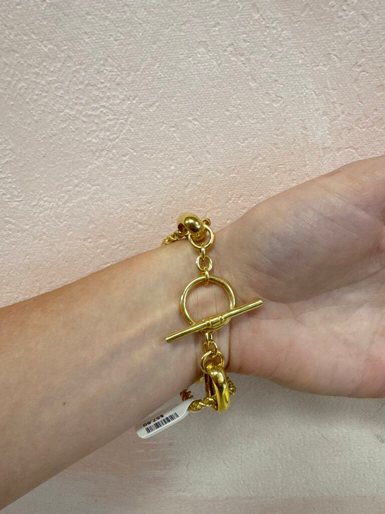 Costume Gold Ling Bracelet