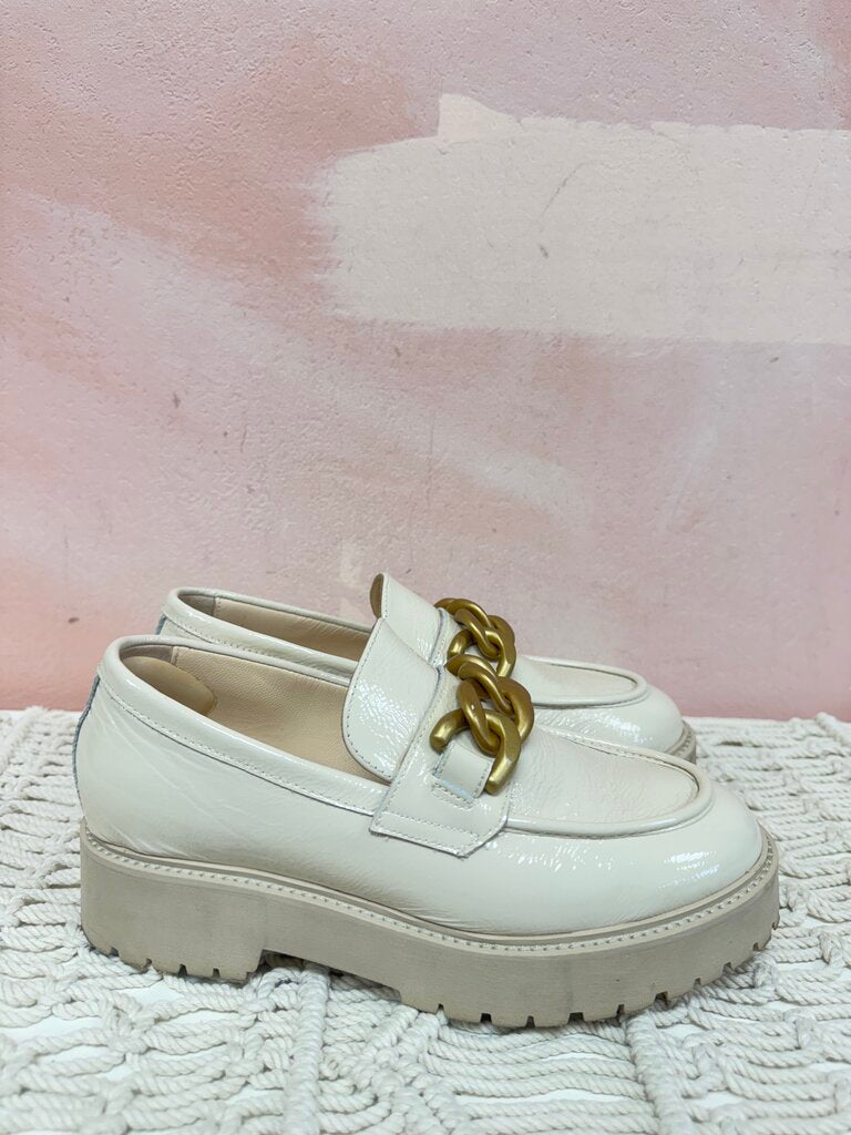 Nero Giardini Beige Patent Lug Sole Loafer