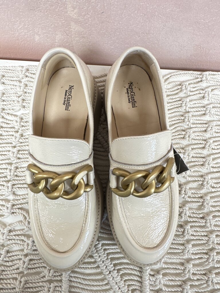 Nero Giardini Beige Patent Lug Sole Loafer
