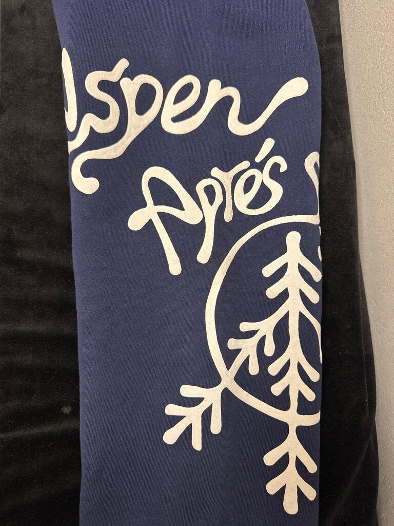 MadHappy Navy Sweatpant