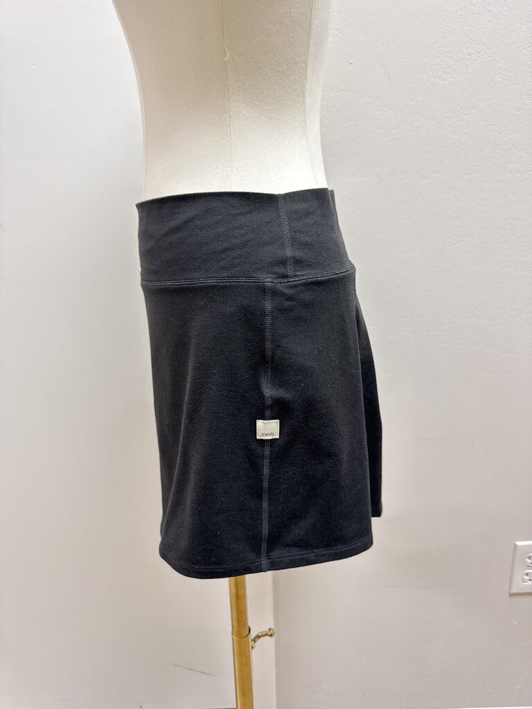 Vuori Black Skirt
