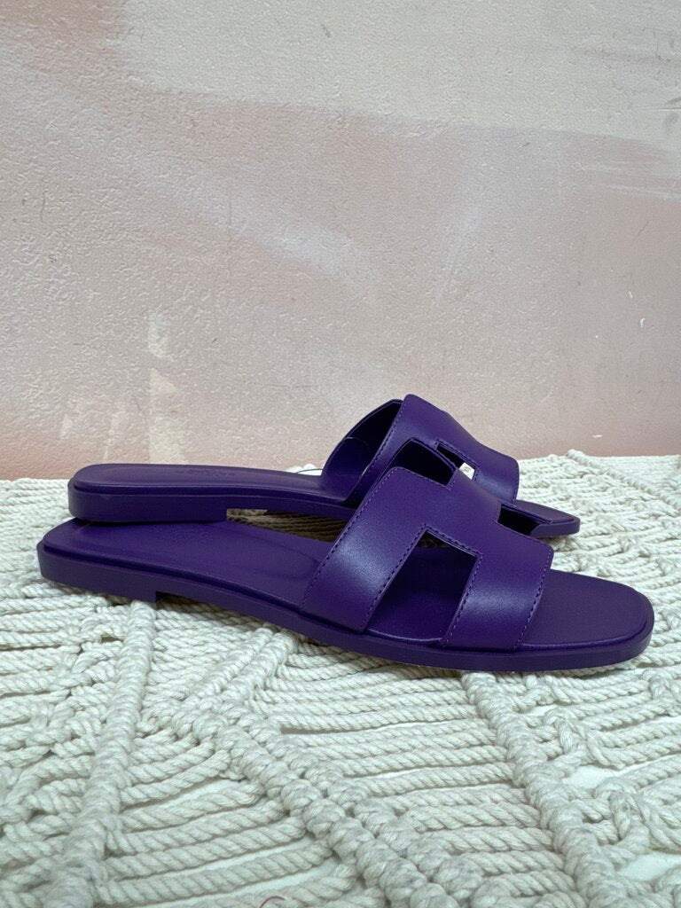 Hermes Oran Purple Leather Sandal