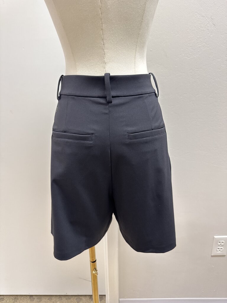 Lululemon High Rise Pleated Short