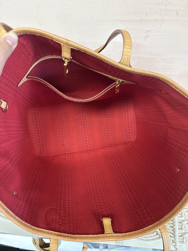 Louis Vuitton Yayoi Kusama Painted Neverful MM