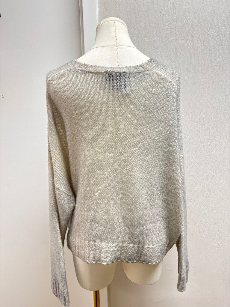 Avant Toi Grey V-Neck Cashmere Sweater
