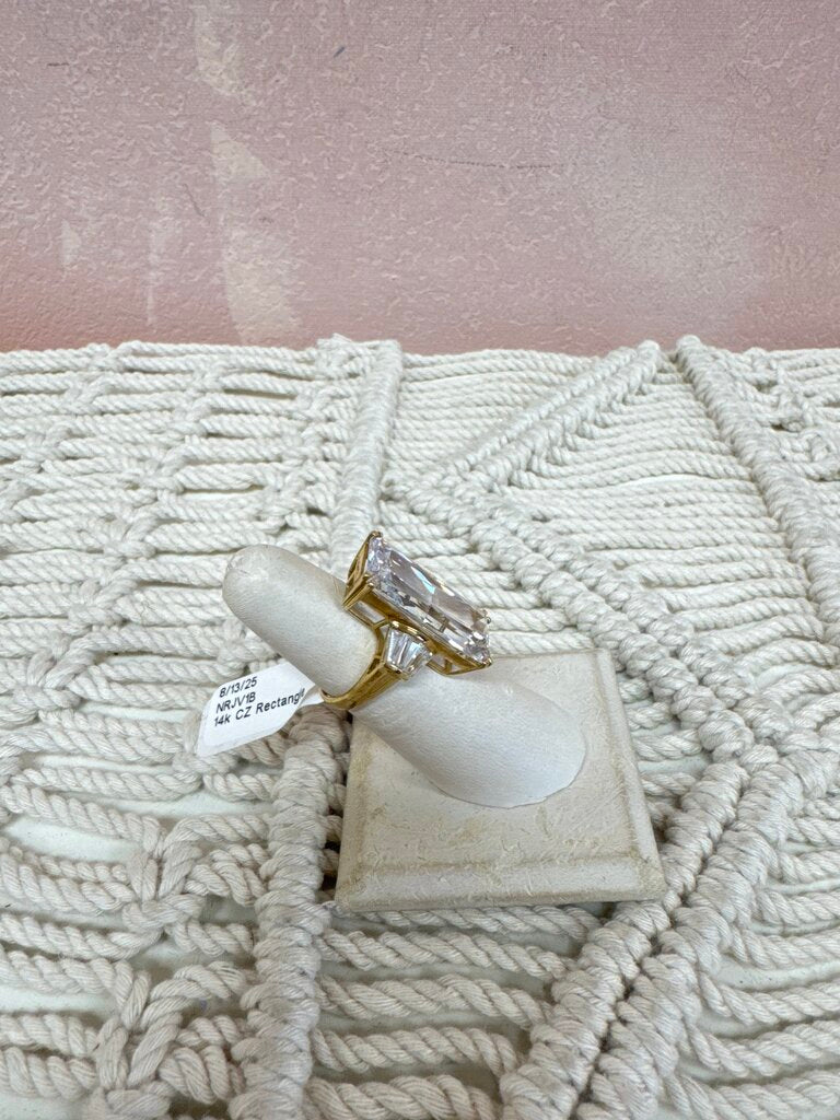 14k CZ Rectangle Cocktail Ring
