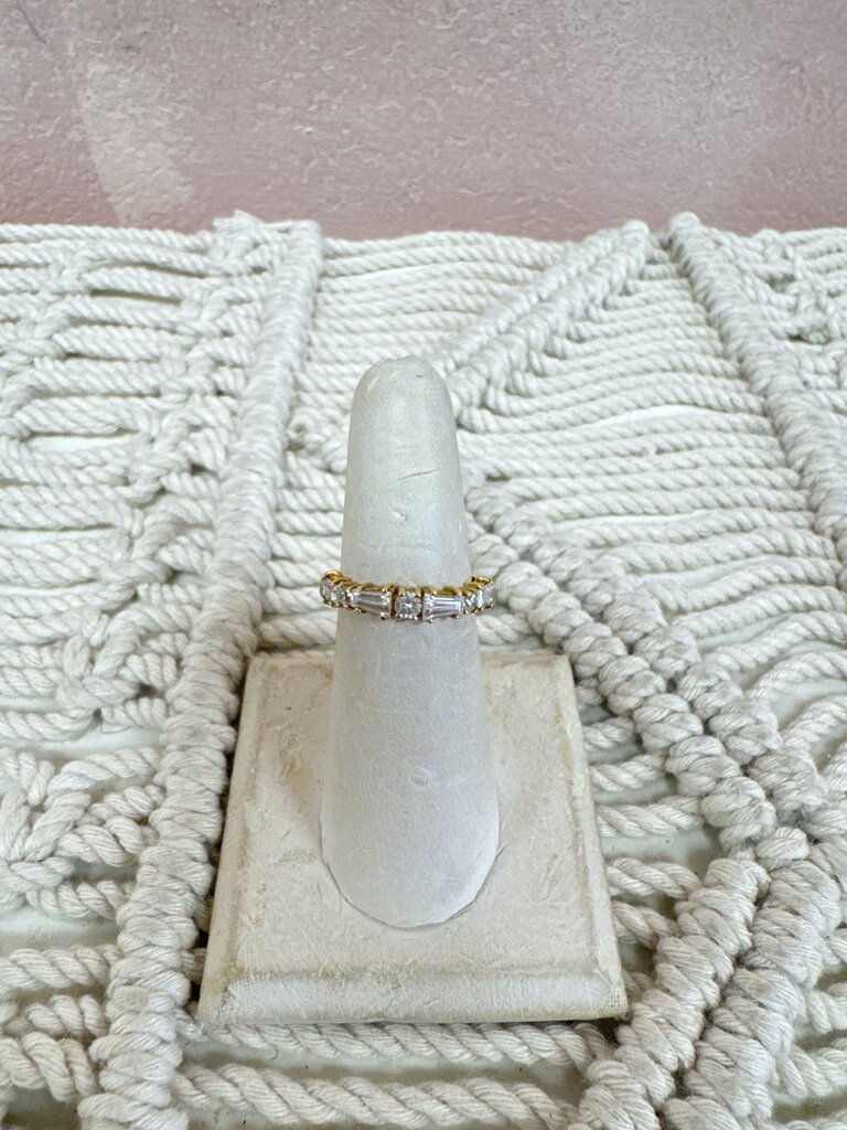 14k Baguette Band