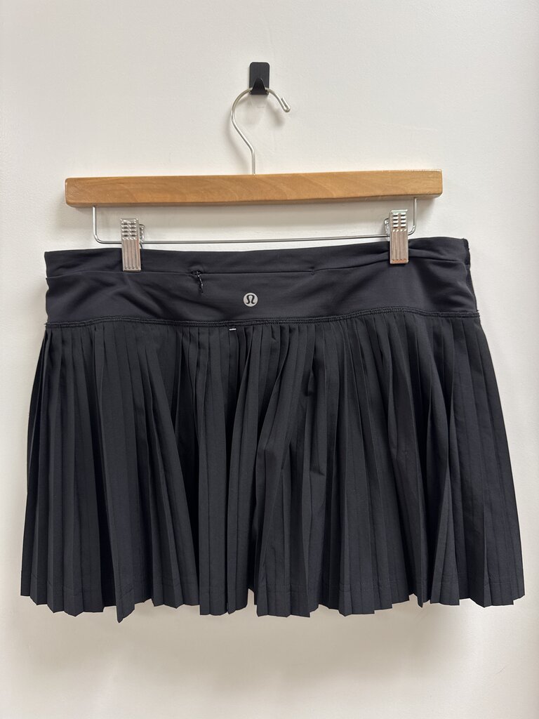 Lululemon Black Pleated Skirt