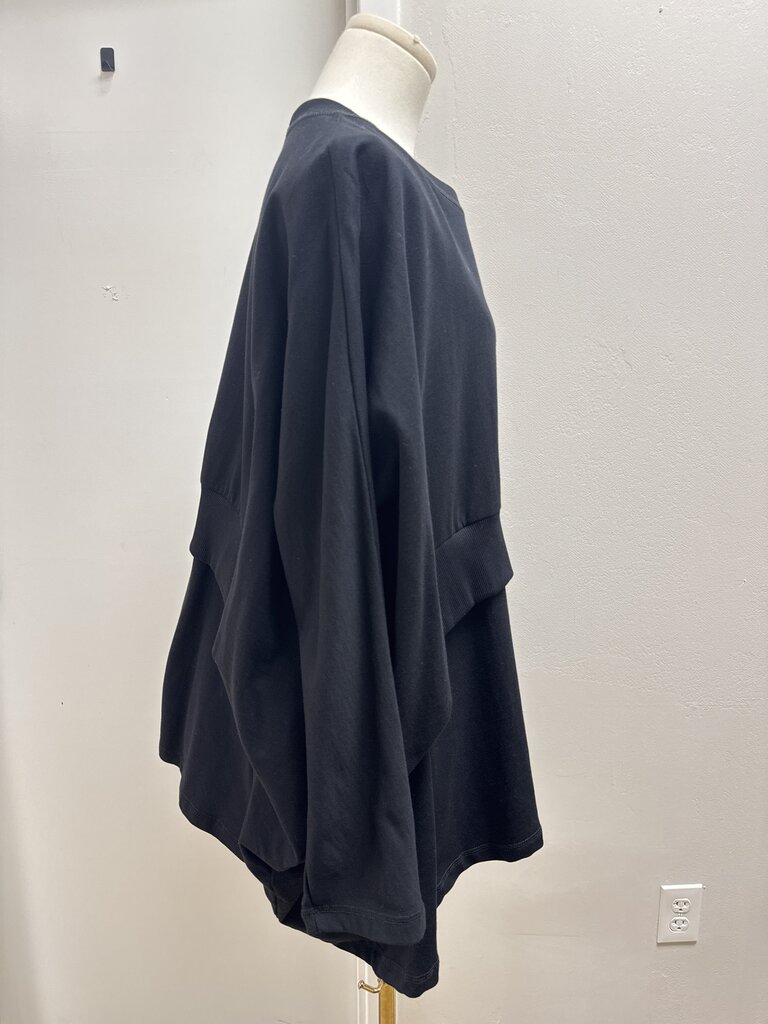 Amma Black Layer Sweatshirt NWT