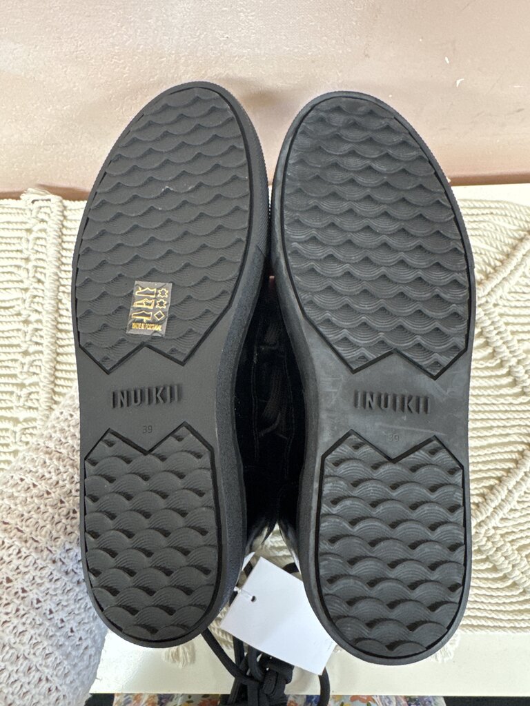 INUIKII Full Leather Gloss Boot NWT (In Store $359)