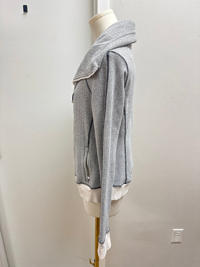 Lululemon Grey Houndstooth Pull Over