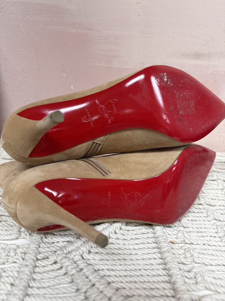 Louboutin Tan Suede Bootie w/Dust Bag