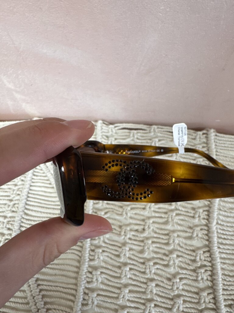 Chanel Tortoise Sunglasses w/Case