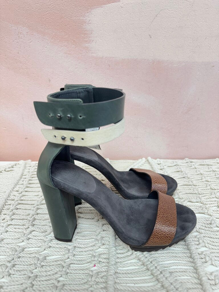 Brunello Cucinelli Leather Ankle Strap Sandal