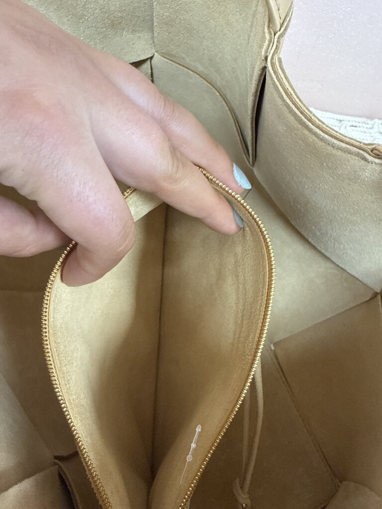 Bottega Tan Intrecciato Med Arco Tote w/Dustbag