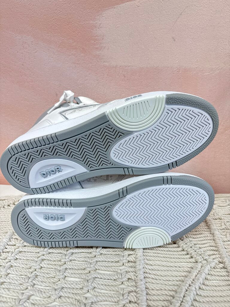 Dior White Hi Top Logo Sneaker NWT w/Box
