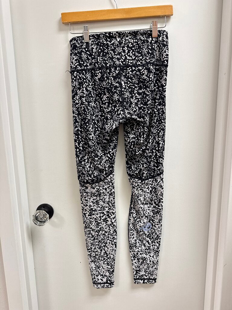 Lululemon Black and White Floral Legging