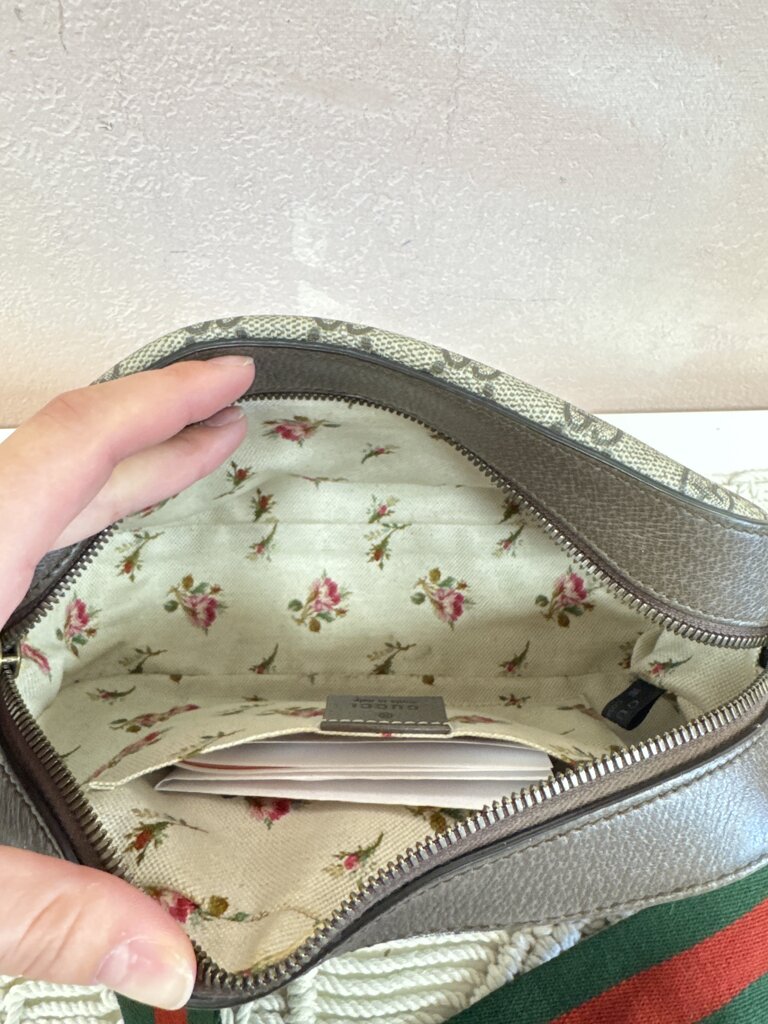 Gucci GG Supreme Neo Crossbody w/Dustbag