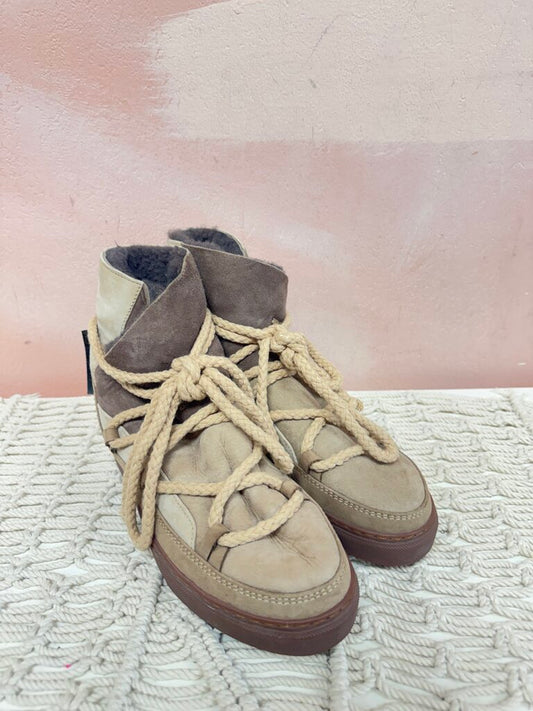 Inuikii Tan Shearling Sneaker