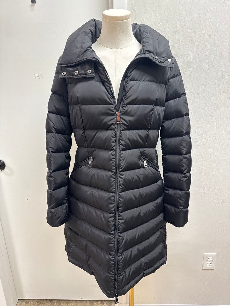 Moncler Black Flammette Fitted Quilted Puffer Jacket w/Stowable Hood